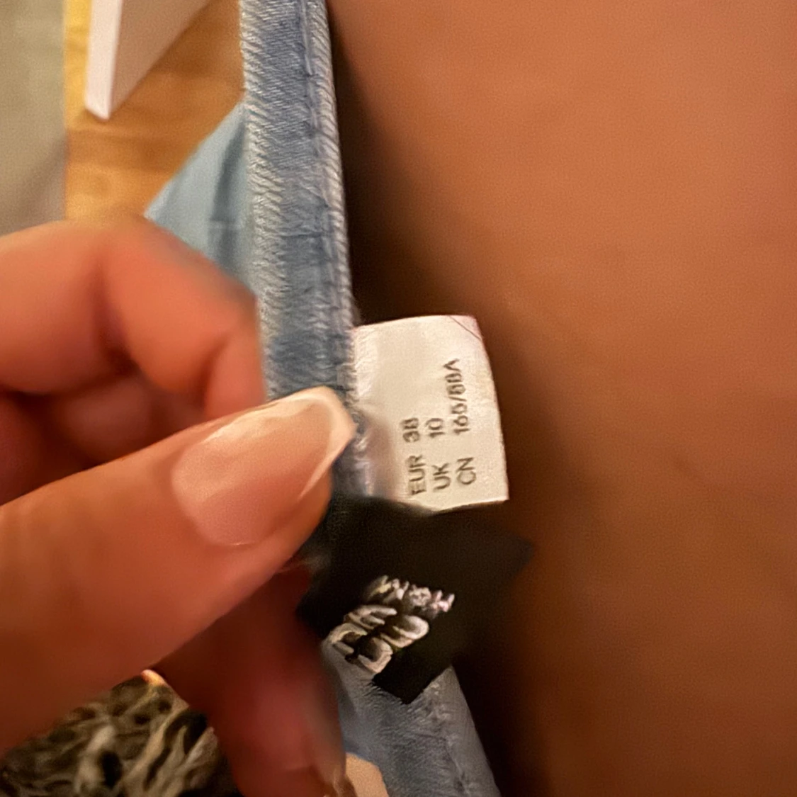 Ljusblå jeansklänning från H&M - 2