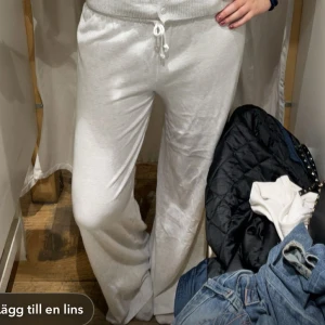 Brandy Melville mjukisbyxor  - Fina byxor köpta nu nyligen och knappast använda 