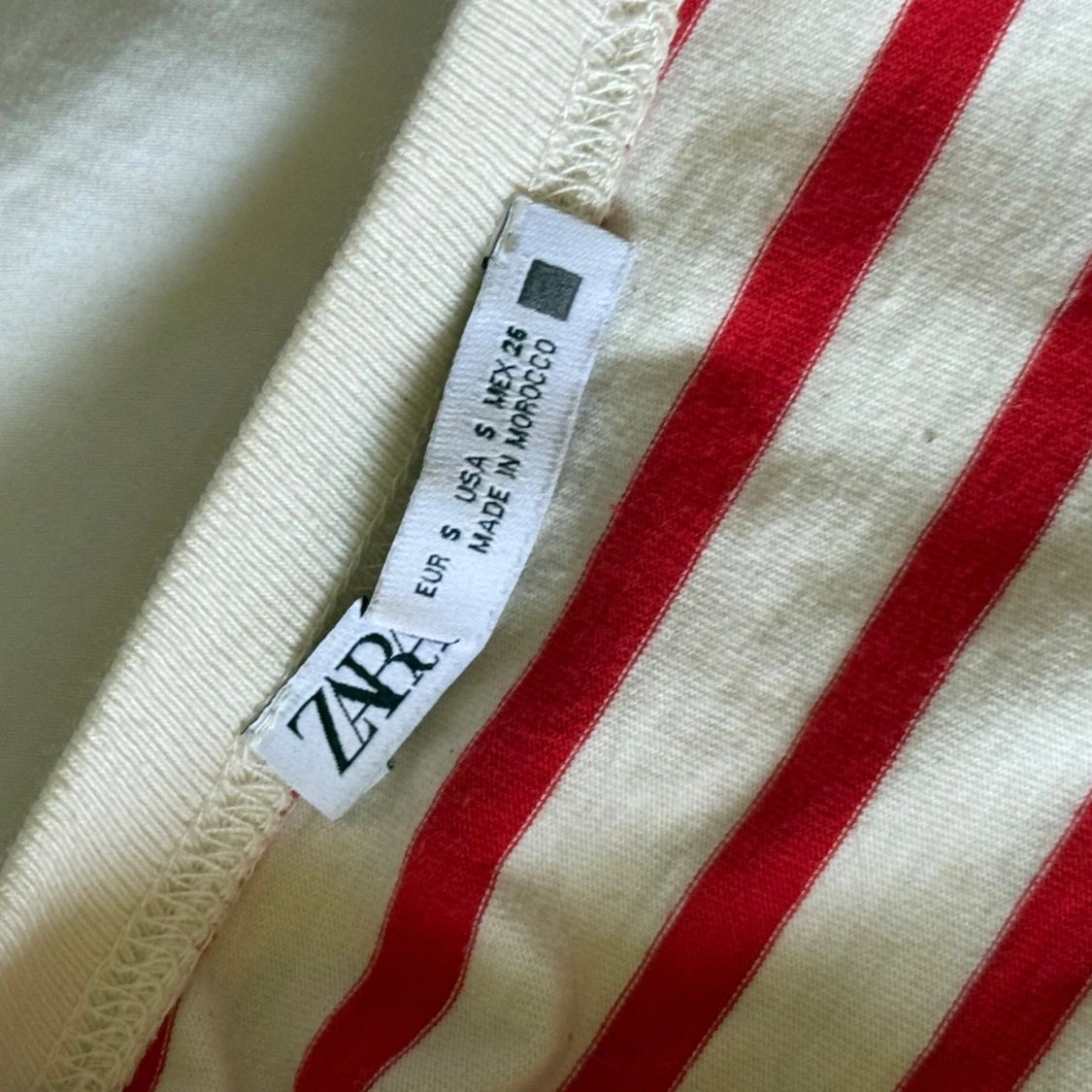 Randig rödvit tröja från Zara - 3