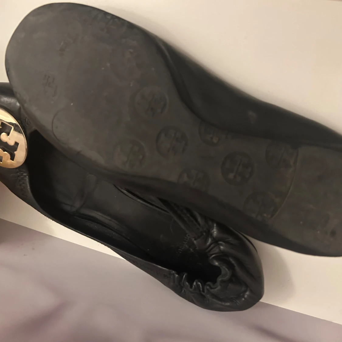 Svarta ballerinaskor från Tory Burch - 2