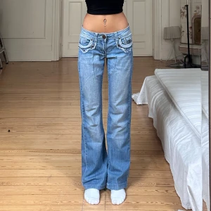 Lågmidjade jeans - Vintage från Miss&You💓midja 39 innerben 79 jae 165