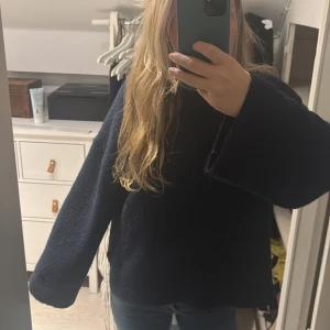 Stickad tröja - Lite nopprig men annars som ny 🩷