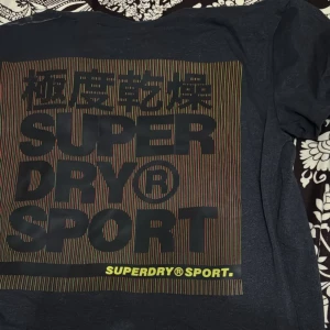 Super Dry Sport Tshirt - Size: M Condition: Excellent