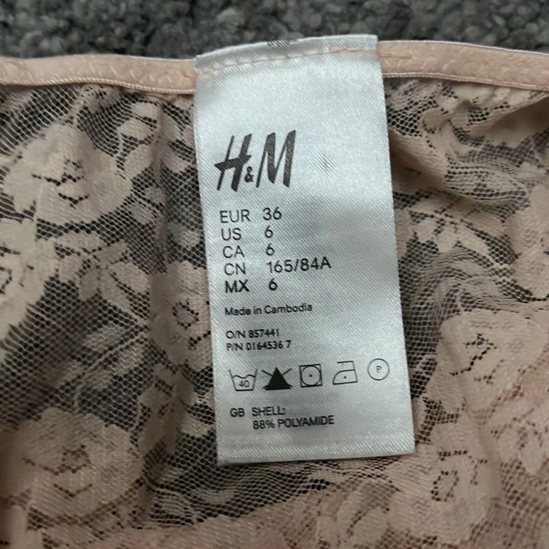 Beige spetsklänning från H&M - 2