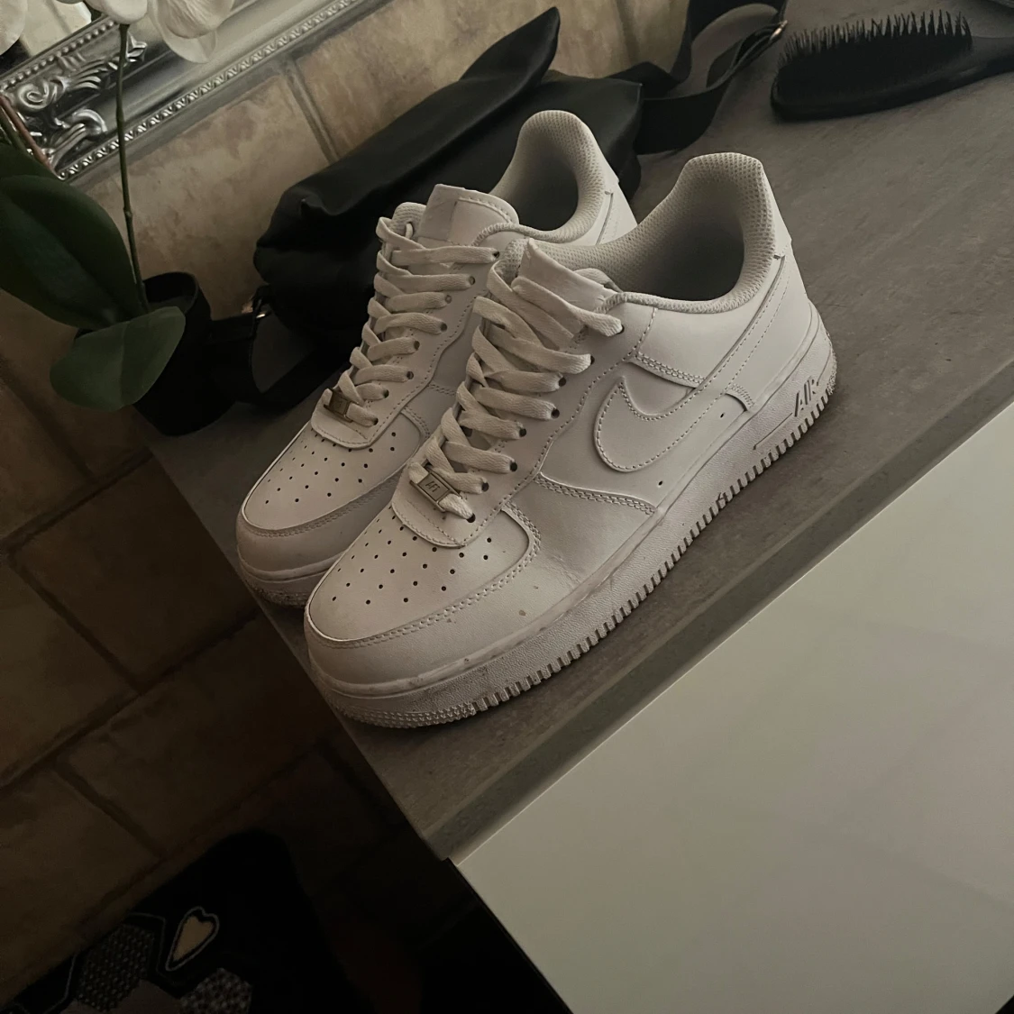 Vita Nike Air Force sneakers - 1