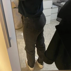 Jeans - Pull&bear Jeans, använd fåtal ganger, mycket bra skick, inga defekter!