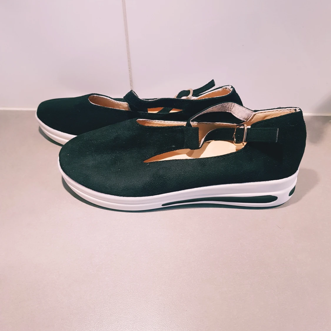 Svarta ballerinaskor med spänne, Fashion strl 39 - 1