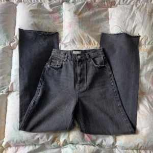 gina jeans - oanvända 