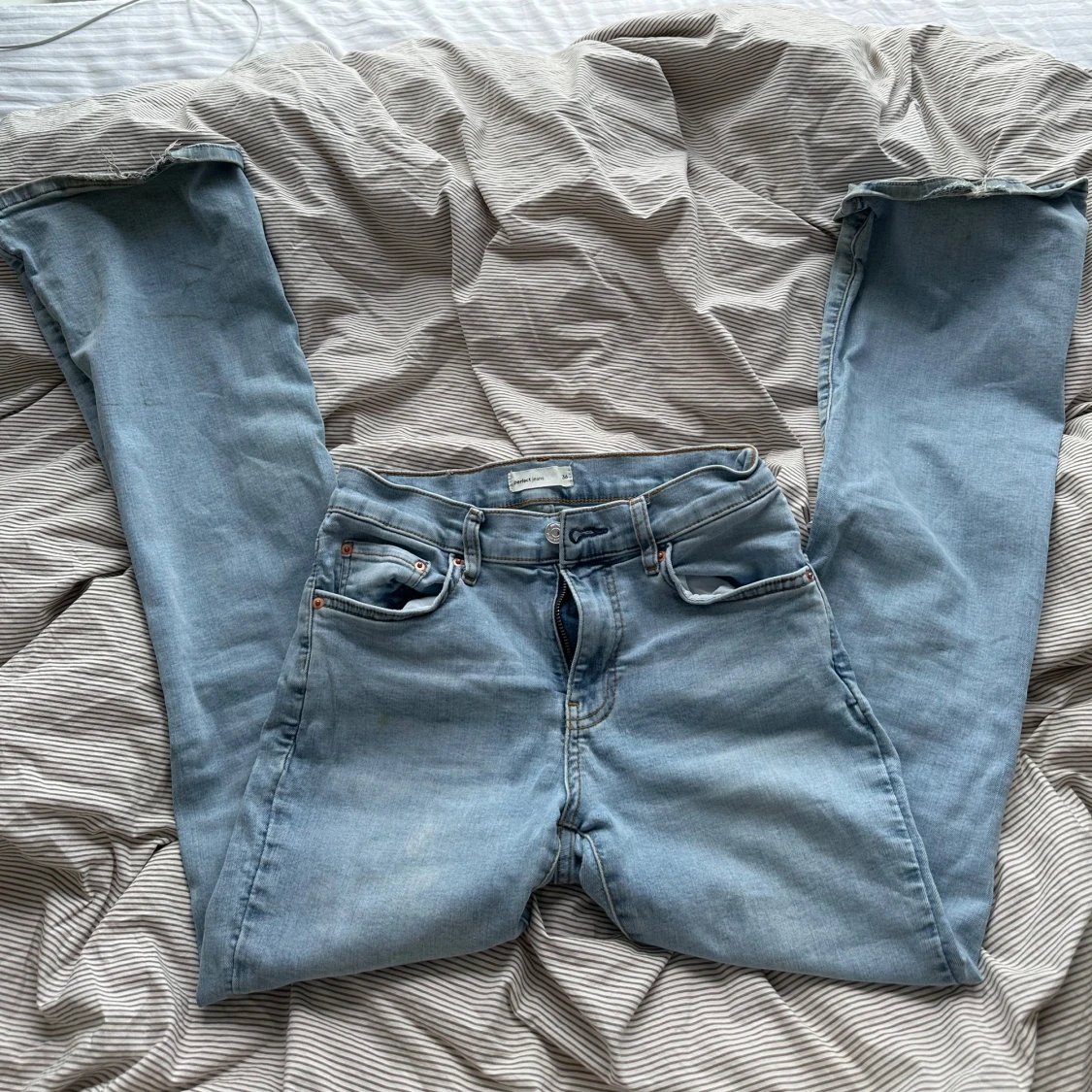 Ljusblå bootcut jeans - 2