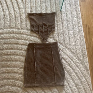 Prettylittlethings skirt set - Använt 1 gång