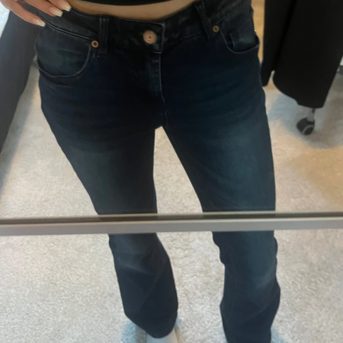 Mörkblå bootcut jeans - 1