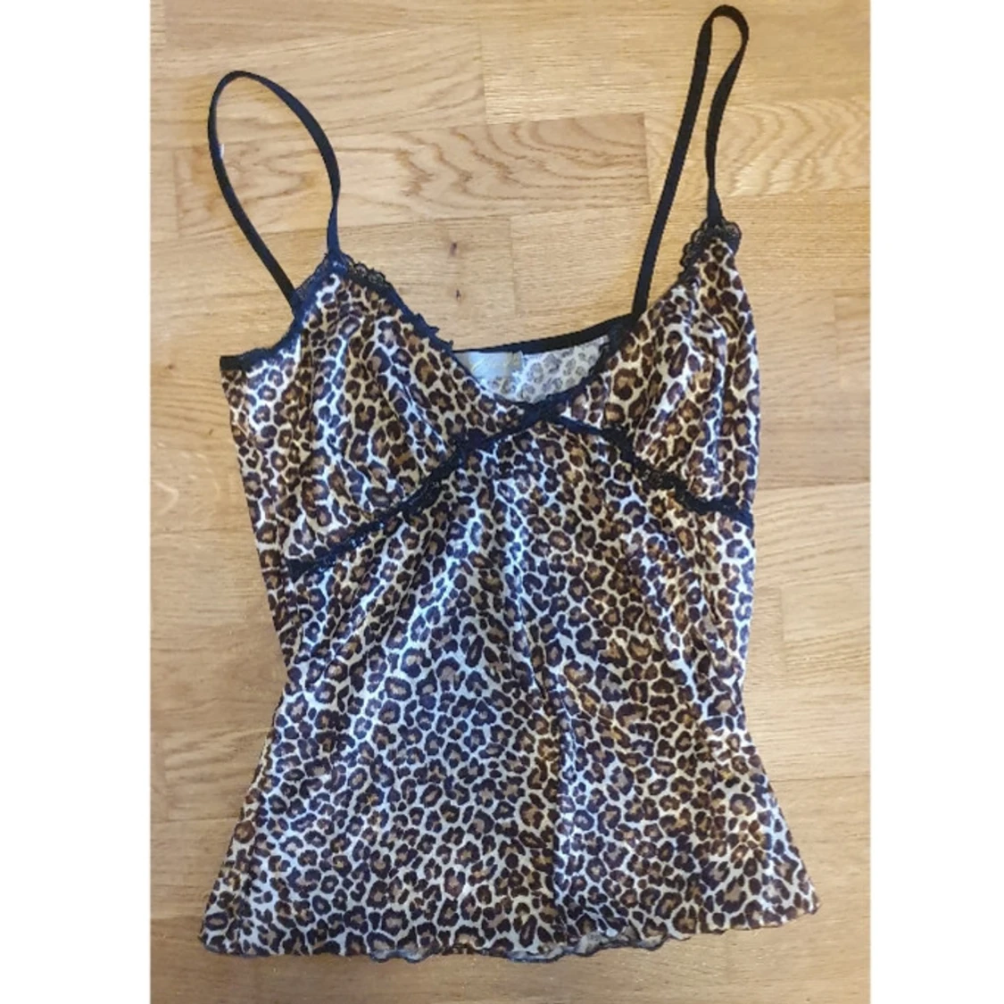 Leopardmönstrad linnetopp från Green Coast