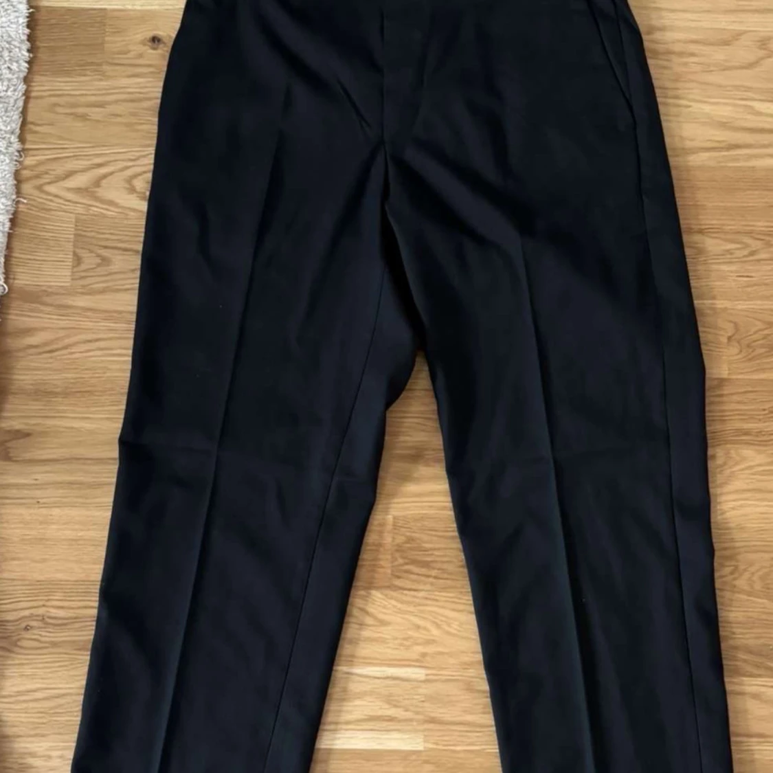 Svarta kostymbyxor från H&M