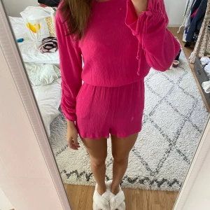 Rosa jumpsuit - Rosa jumpsuit från hm🩷