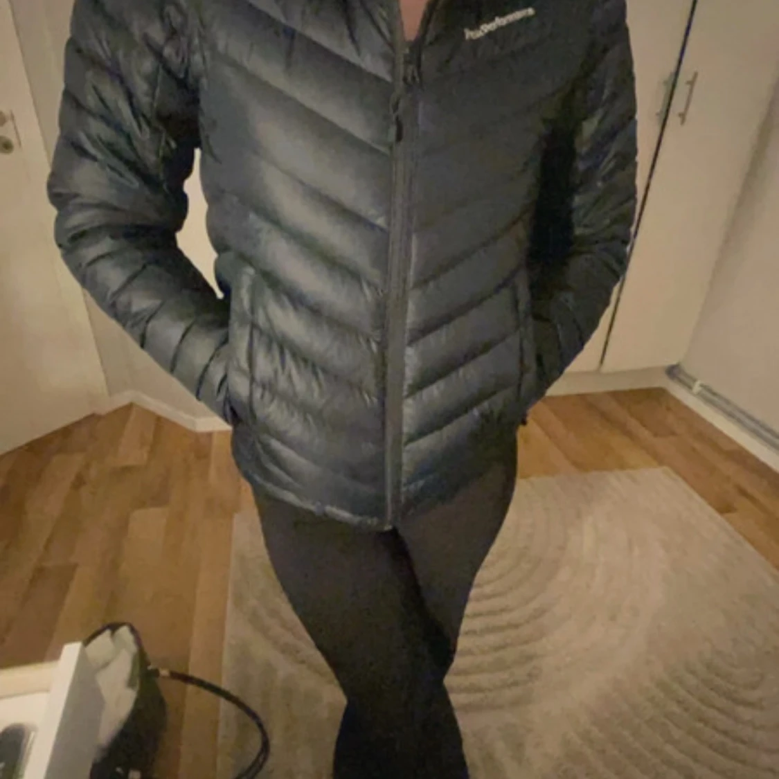 Svart dunjacka från Peak Performance - 3