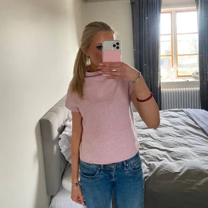 Söt stickad tröja - Stickad tröja från Lindex strl s