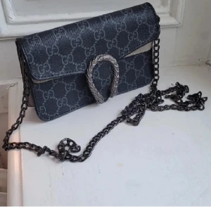 Lyxig väska - Nyskick