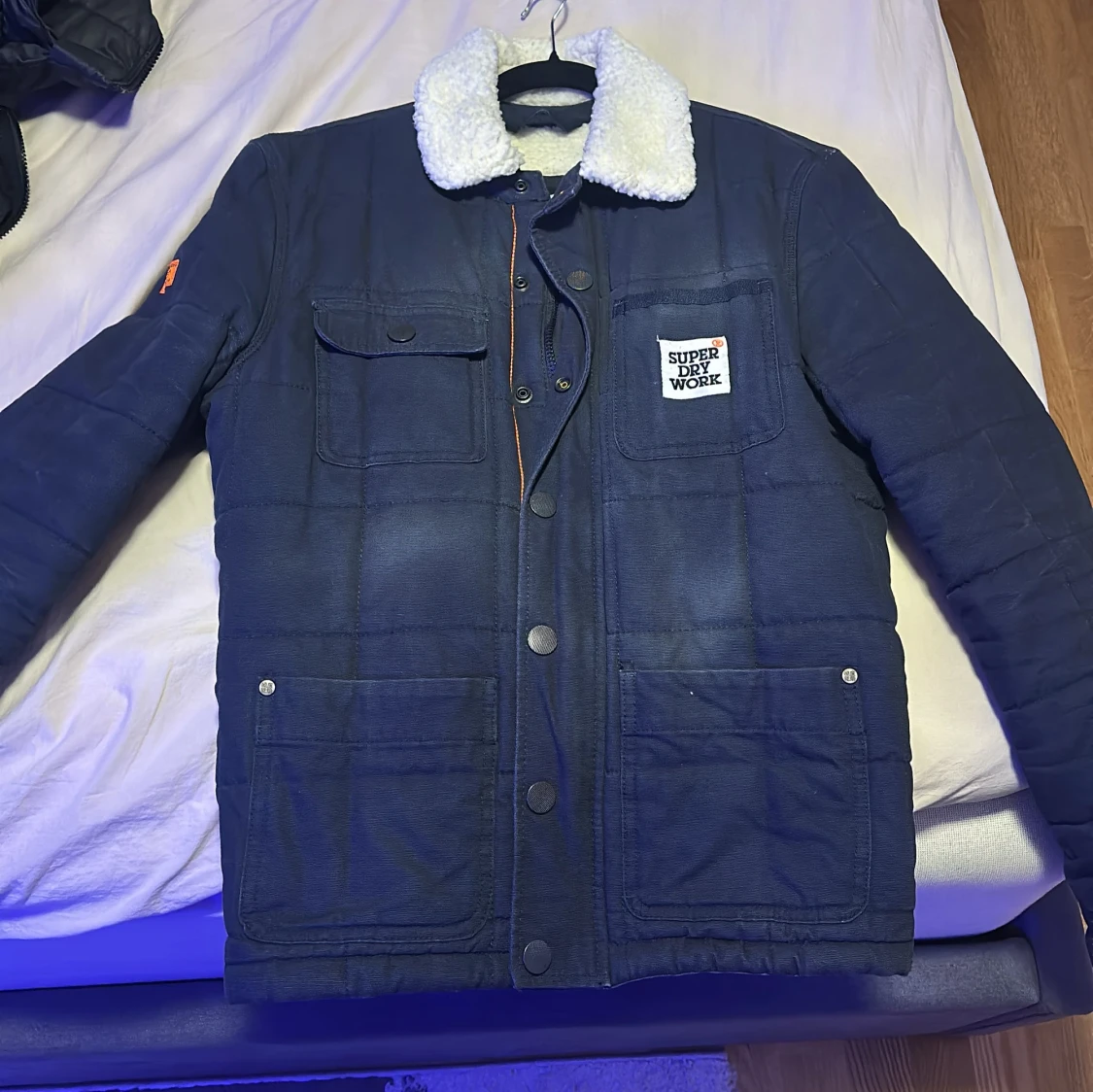 Blå jacka från Superdry