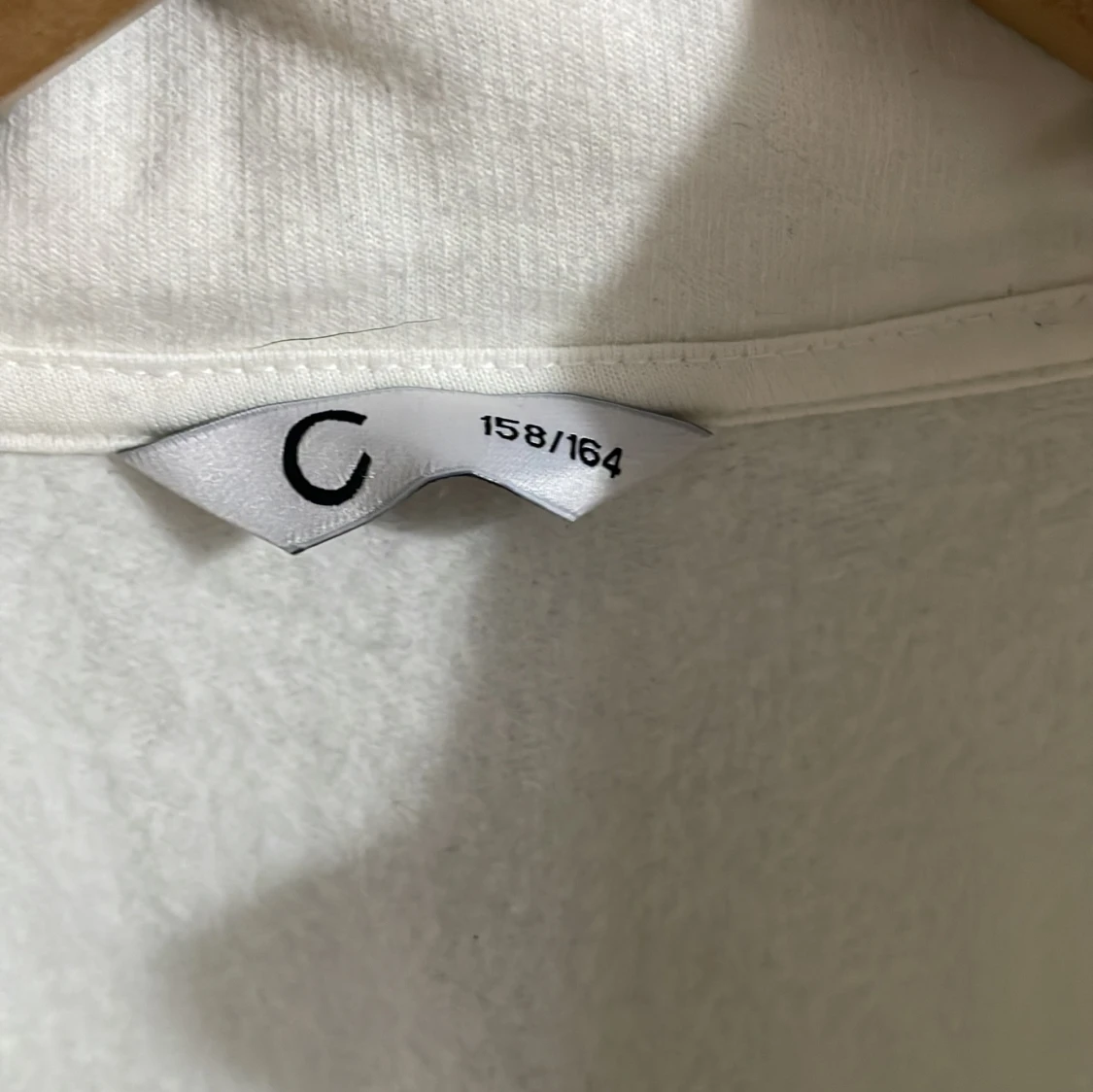 Vit tröja med dragkedja - 1