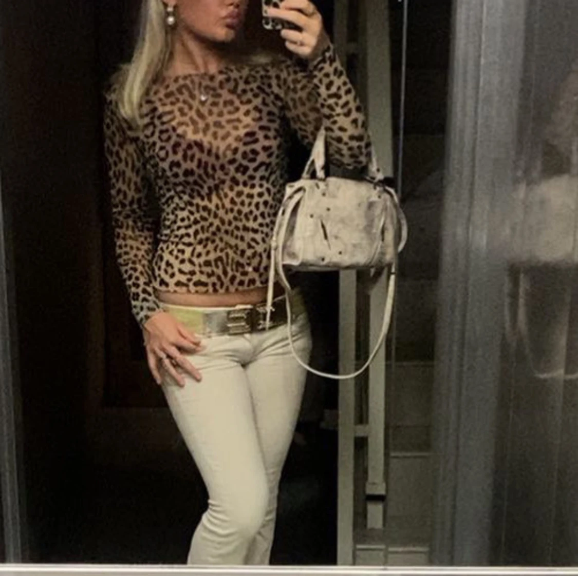 Beige handväska med dragkedja - 1