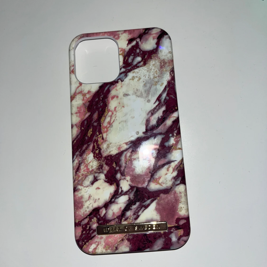 Mobilskal från Ideal of Sweden iPhone 12