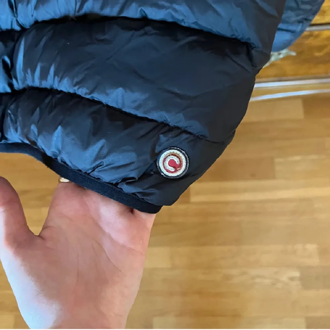 Svart dunjacka från Colmar - 3