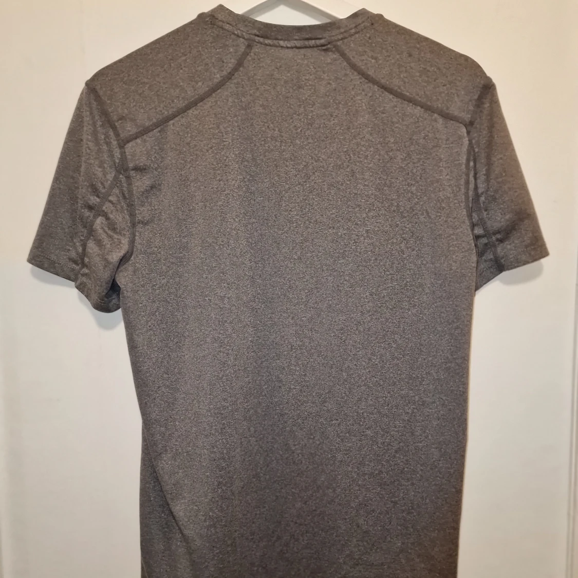 Grå t-shirt från Nike - 1