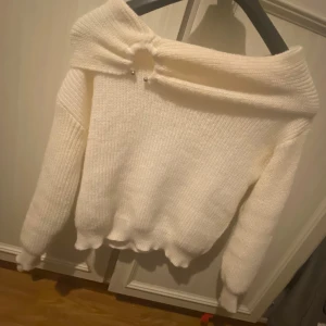 Tröja - Helt ny använd knappt 