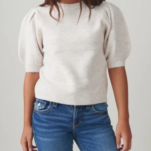 Ginas slutsålda tröja - Helt oanvänd, jättemysig och superskön. Köpt för 400 på vanliga avdelningen