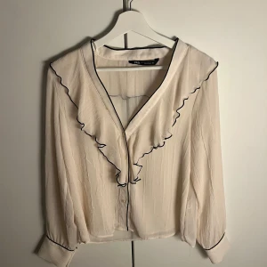 Blus från zara! - Supersöt blus från zara! Använd 2 gånger! 