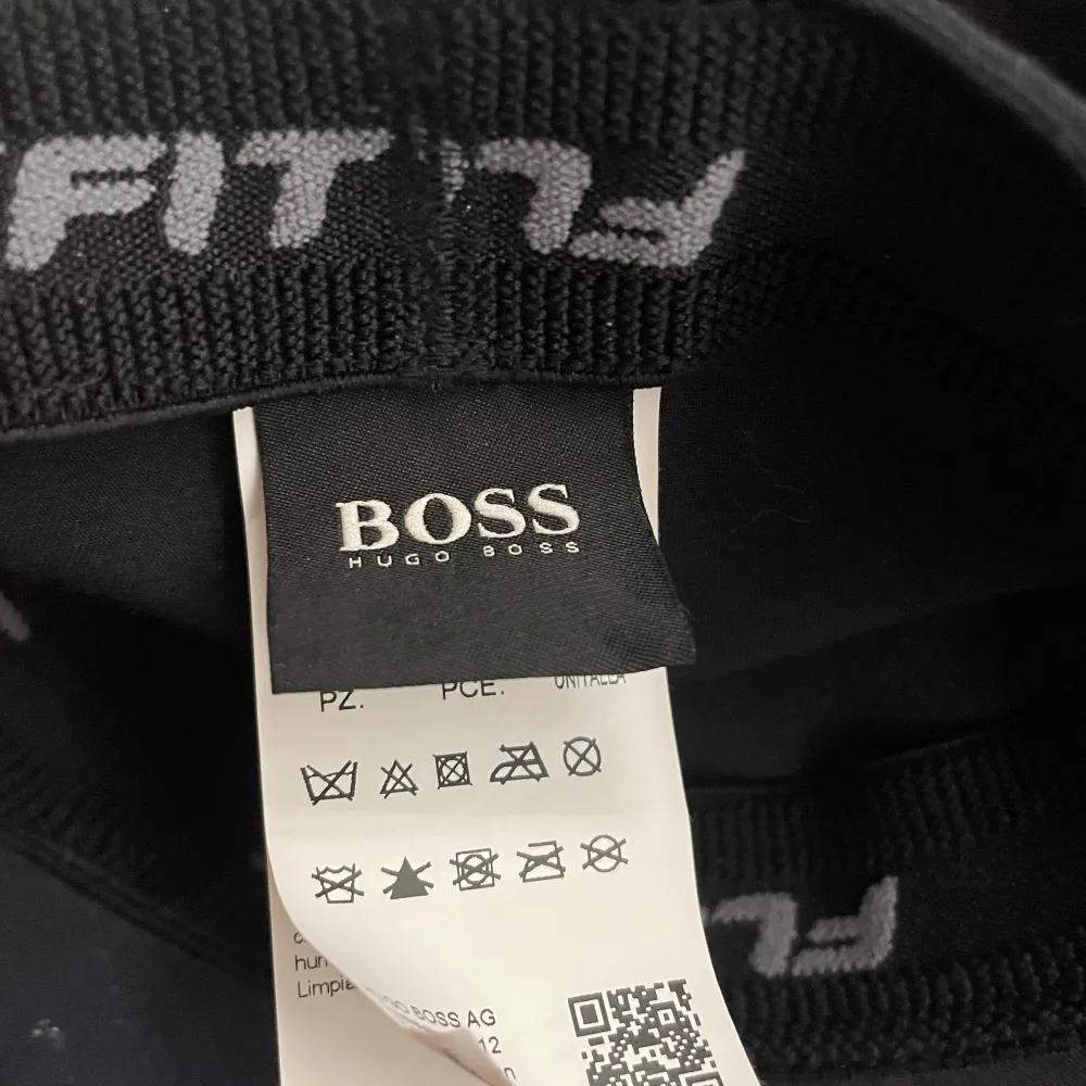 Säljer min Hugo boss keps köpt för 700 på johnells ingen frakt! Flexfit. Stockholm. Accessoarer.