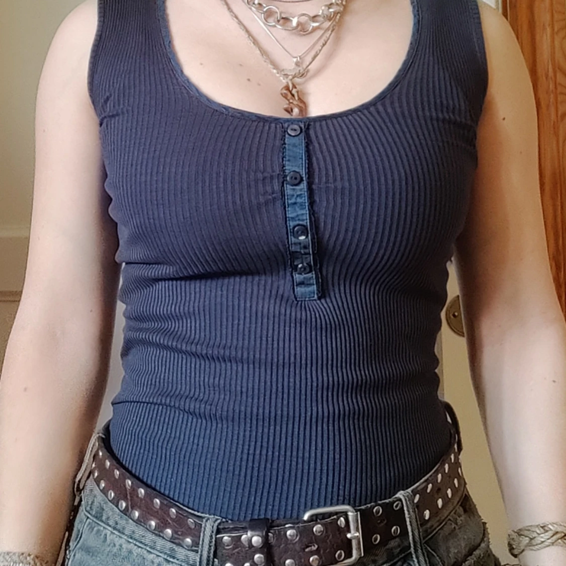 Mörkblå ribbad linnetopp