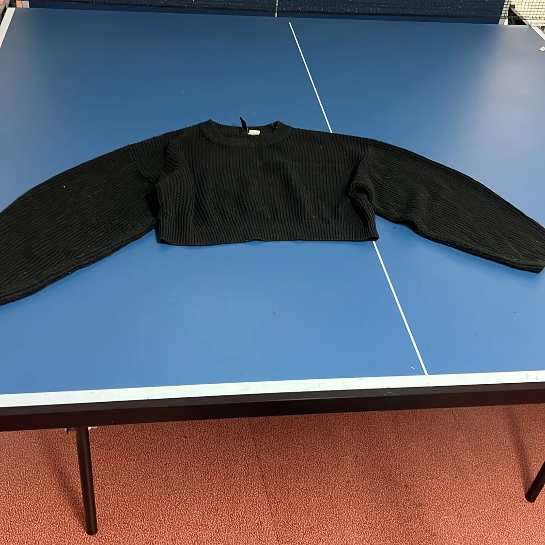 Svart ribbad tröja från H&M Divided