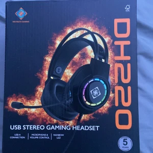 Deltaco gaming hörlurar  - Helt oanvända gaming hörlurar, säljs pga felköp. Öppnats en gång men aldrig använts. OBS dessa funkar endast till pc och har en USB- A