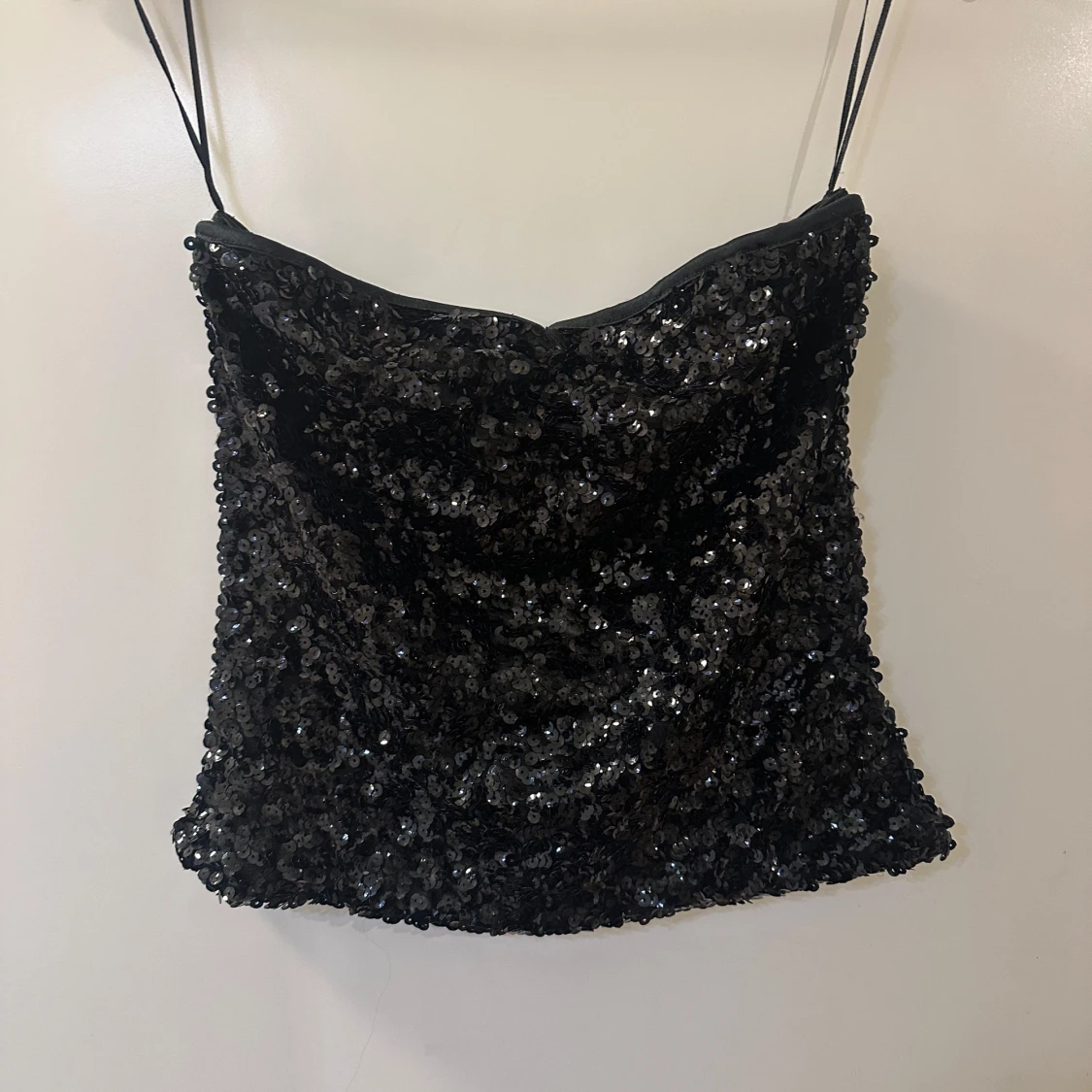 Svart paljettprydd tubtopp - 90
