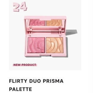 Caia flirty duo prisma palette - Säljer den palette från Caia som tyvärr inte går o köpa, fick den i deras julkalender o jag säljer den då jag inte kommer använda den. Aldrig använd. Produktvärde 415kr❤️❤️