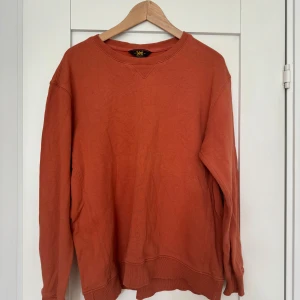 Lee tröja herr - Jätte fin herr tröja från Lee i storlek L. Inte använd mer är 5 gånger. 