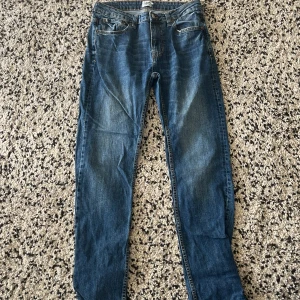 Jeans Blå - Storlek W32 L32. Köpta från Lager 157.