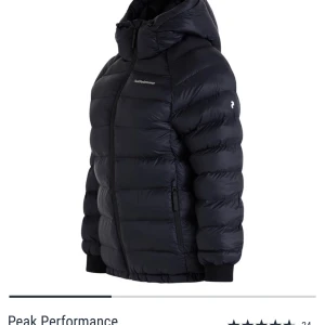 Tomic Hood Peak Performance Jacka - Säljer min superfina Tomic hood jacka då den inte kommit till användning, nypris 3200, säljer för 1500 men pris kan absolut diskuteras. Hör av dig vid intresse 😊