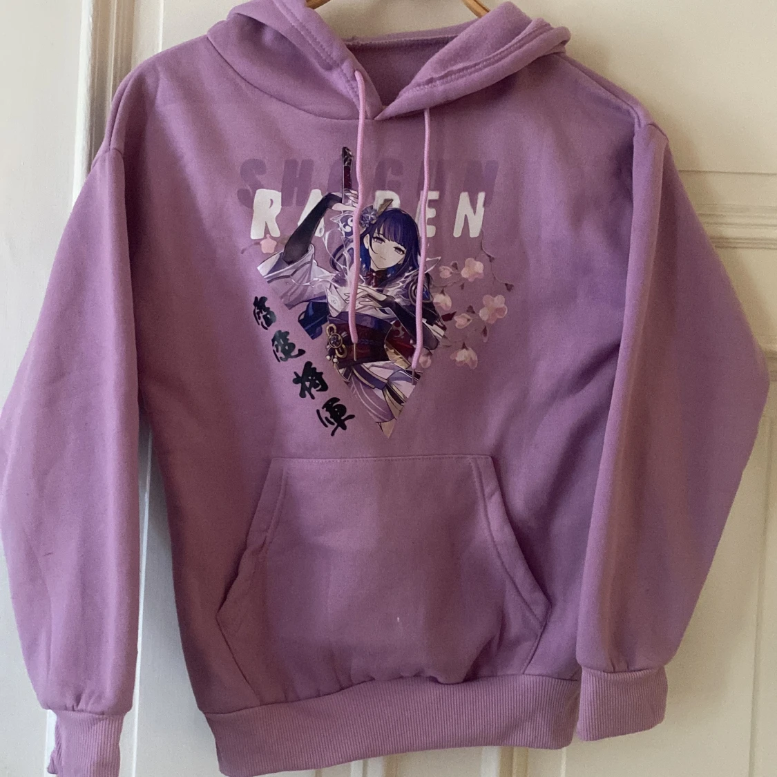 Fin och skön Genshin impact hoodie - 90