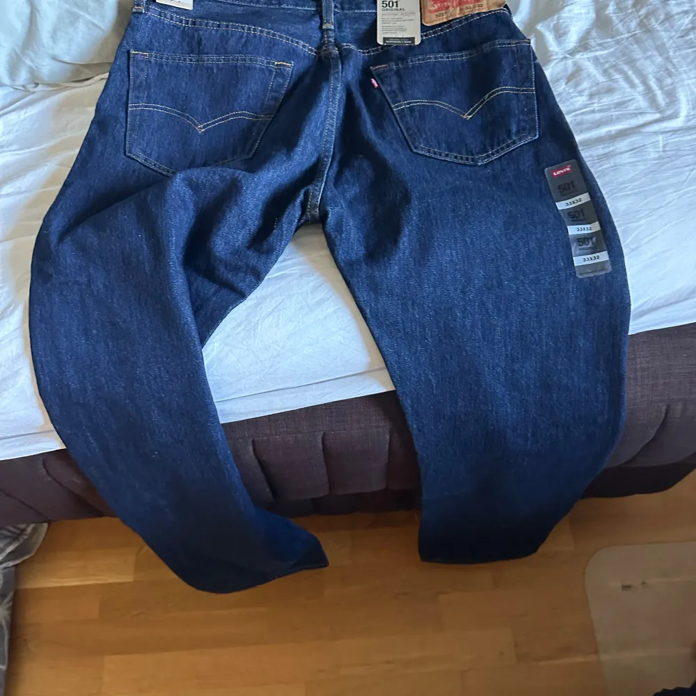 Oanvända felköp. Nypris 1200 . Jeans & Byxor.