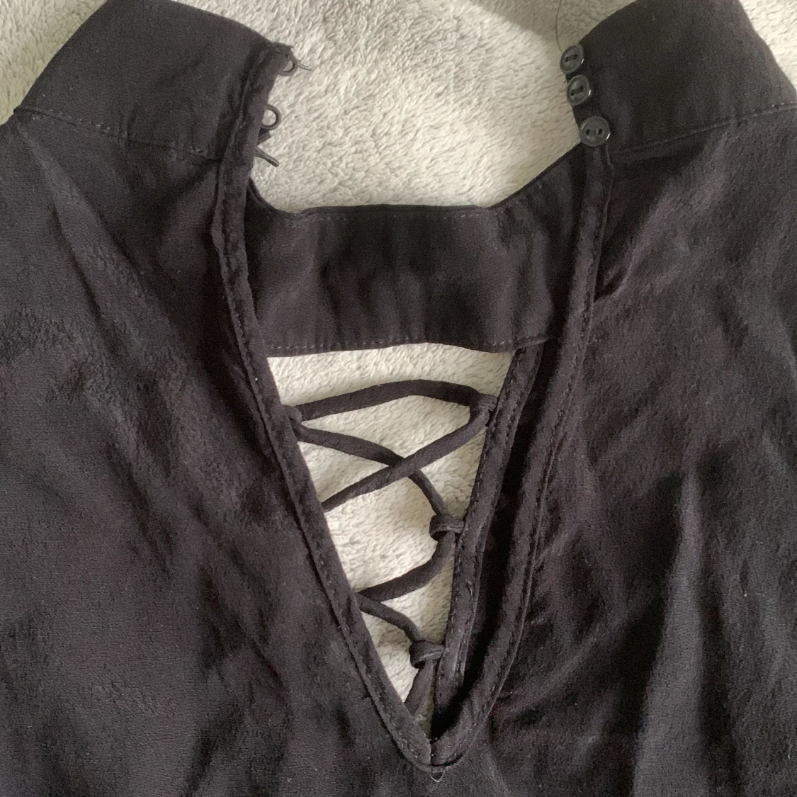 Svart festblus  - 91