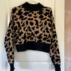 Leopard tröja NA-KD - Leopard tröja från NA-KD