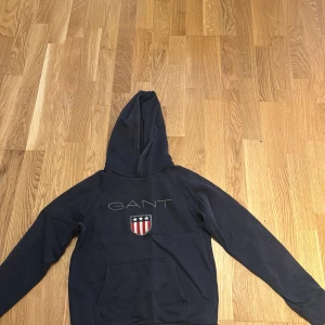 Gant hoddie  - Väldigt skön, inte använd