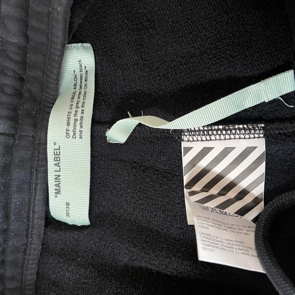 Off White Shorts - 91