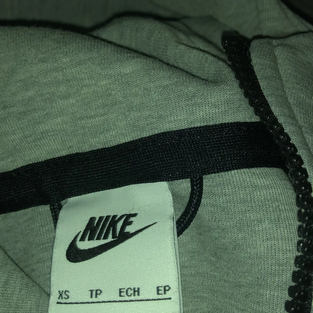 Xs bra skick använd typ 5 gånger köpt från Nike . Hoodies.