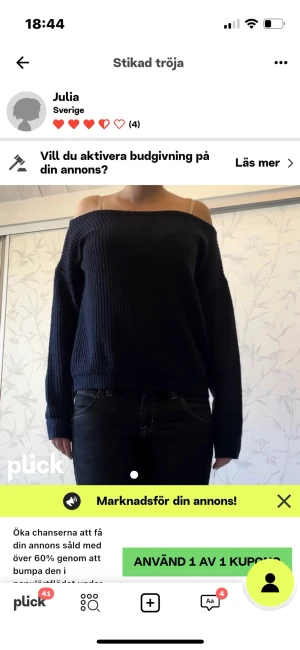 Mörkblå stikad tröja  - En väldigt snygg mörkblå stikad tröja💕