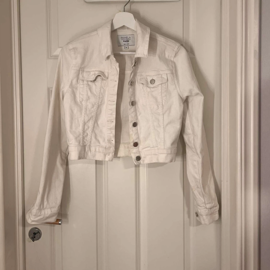 Vit jeansjacka från NAKD