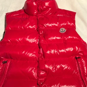 Moncler tib  - Moncler tib, size 3 