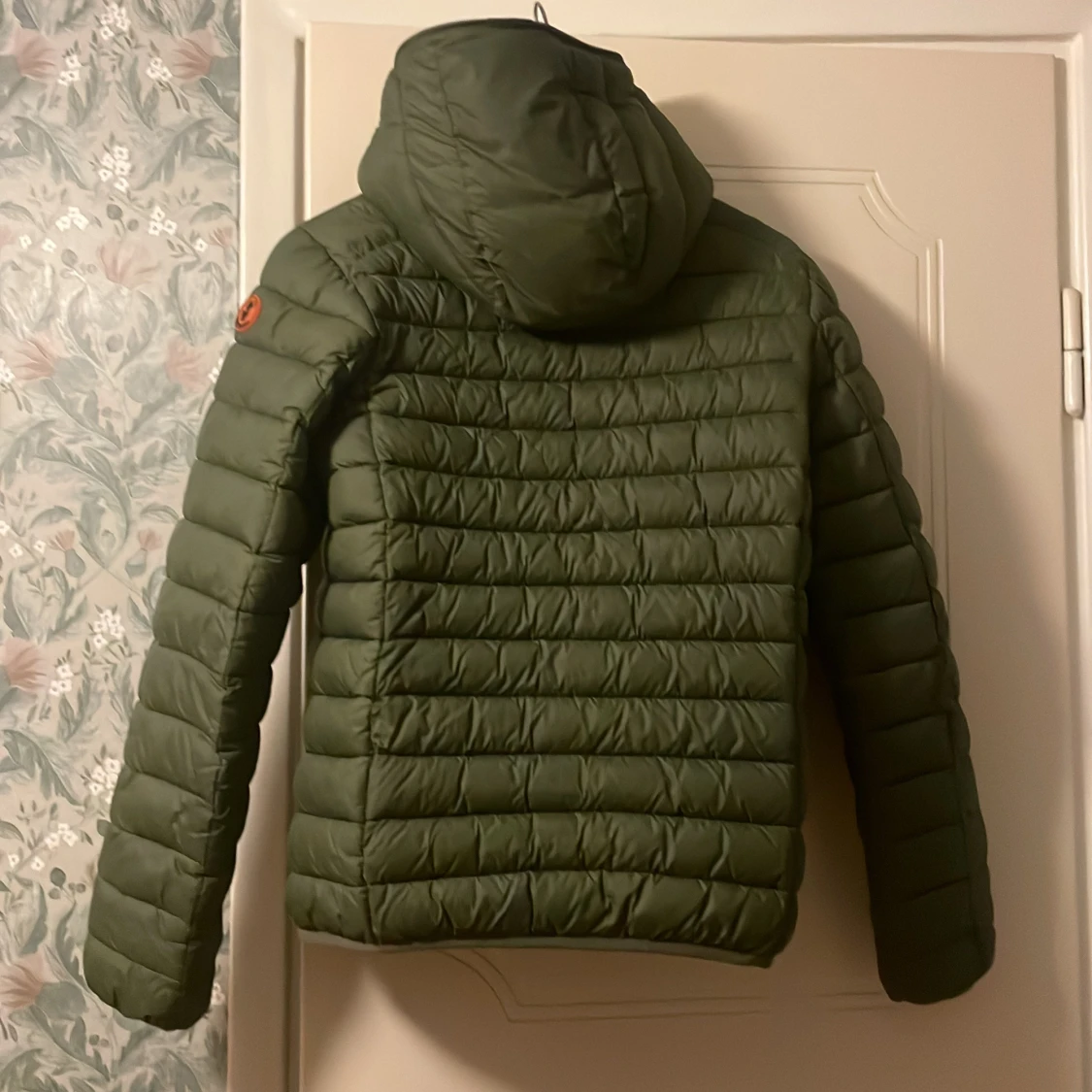 Grön pufferjacka från Save the Duck - 1